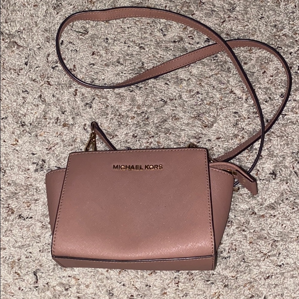 Michael Kors shoulder clutch